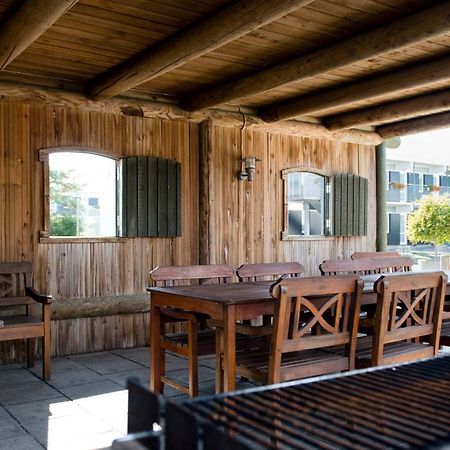 4 Person Holiday Home On A Holiday Park In Glesborg Kültér fotó